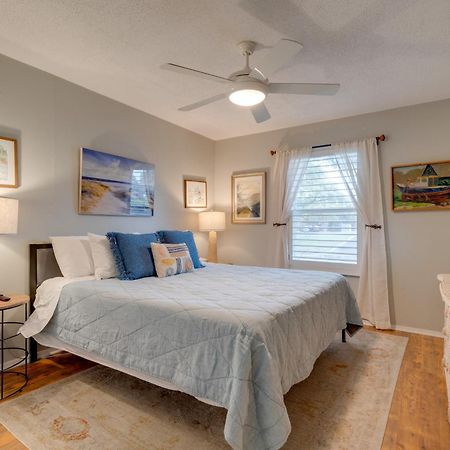 Waterfront Lake Travis Home With Pool Access! Point Venture المظهر الخارجي الصورة