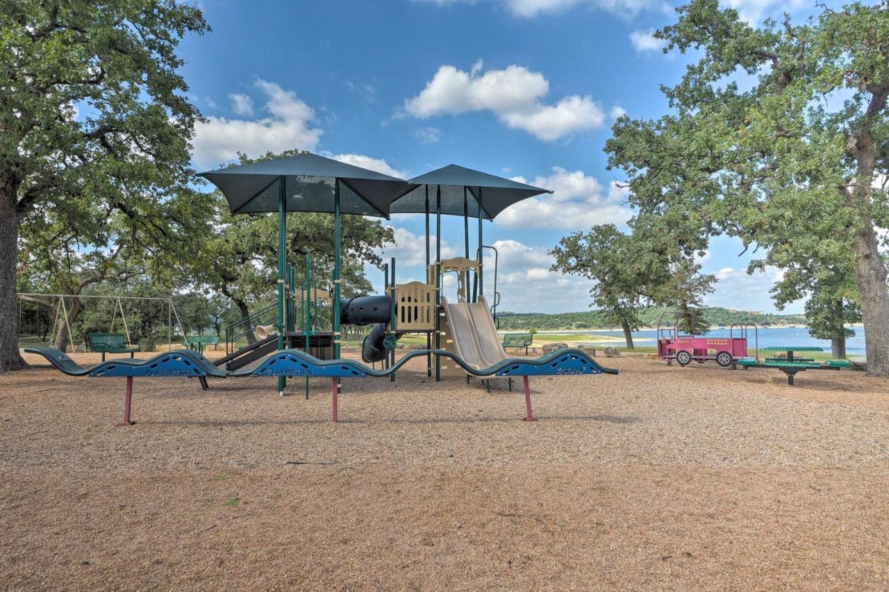 Waterfront Lake Travis Home With Pool Access! Point Venture المظهر الخارجي الصورة