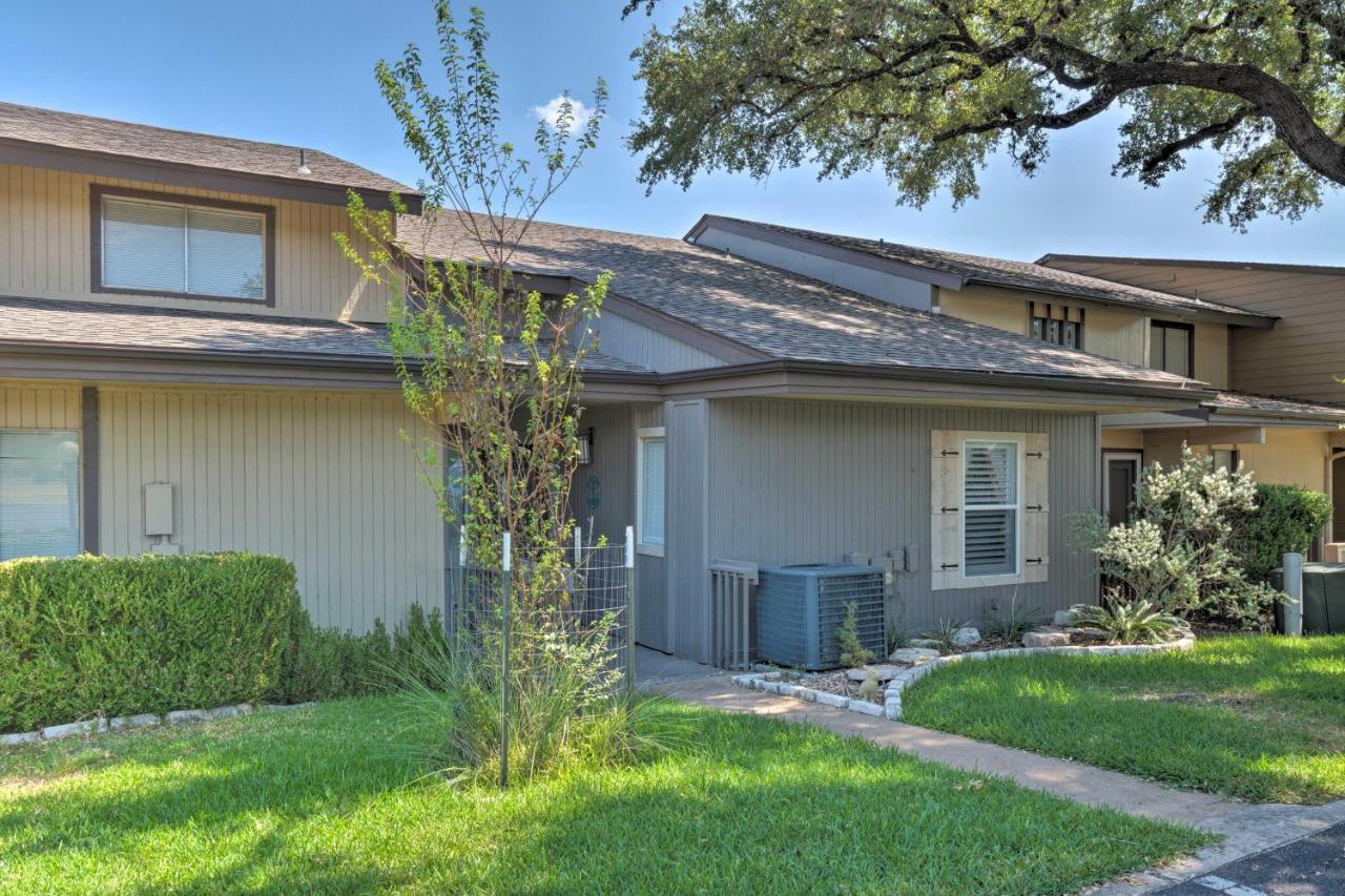 Waterfront Lake Travis Home With Pool Access! Point Venture المظهر الخارجي الصورة